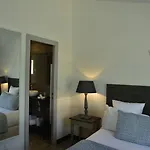 Otel Font Mourier 4*