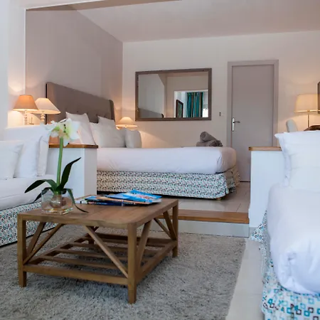 Font Mourier 4* Cogolin