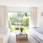 Font Mourier Hotel Cogolin