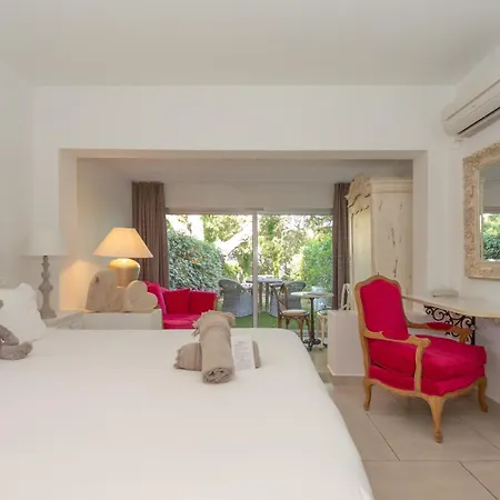 Font Mourier Cogolin