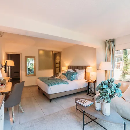 Font Mourier Cogolin